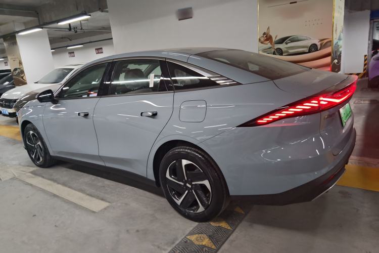 Used  L6 2024 125km PLUS Dragon Edition
