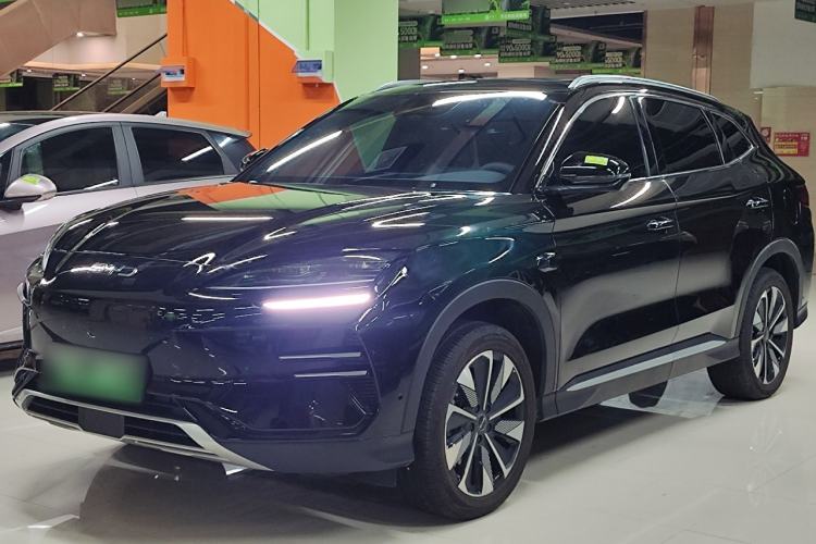 Used BYD Song PLUS New Energy 2025 EV Intelligent Driving Edition 520km Luxury Model
