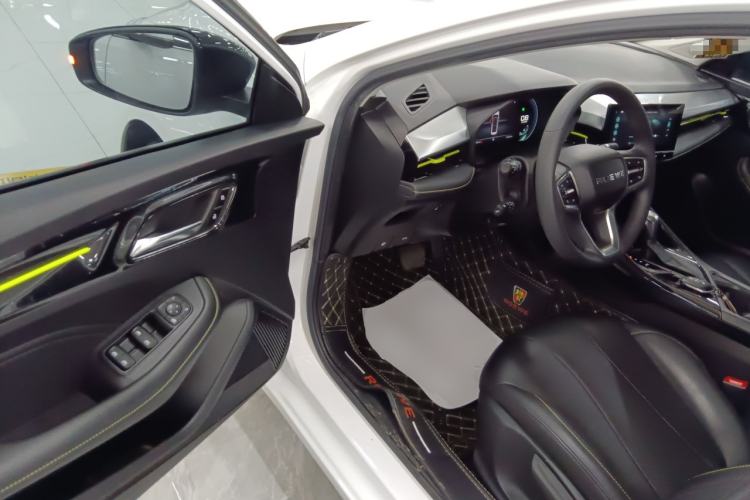 Used Roewe i5 2021 1.5L CVT Diamond Edition