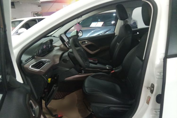 Used Peugeot 2008 2014 1.6L Automatic Fashion Edition
