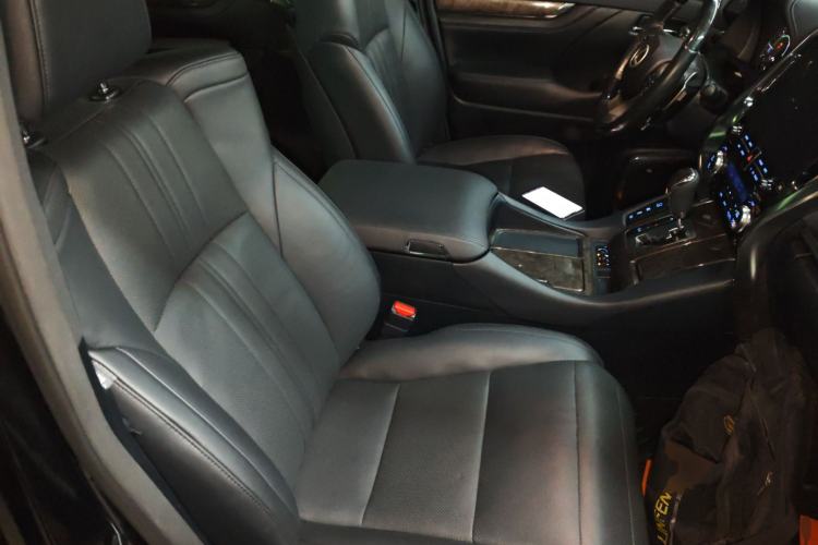 Used Toyota Vellfire 2023 Crown Dual-Engine 2.5L HV Prestige Edition