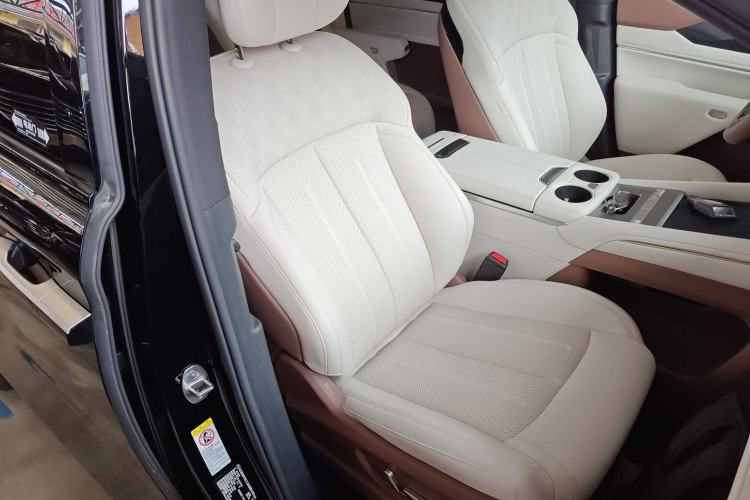 Used BYD Xia 2025 DM-i 1.5T 180km Beyond Edition
