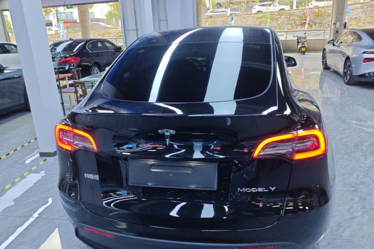 Used Tesla Model Y 2021 Standard Range Rear-Wheel Drive Version
