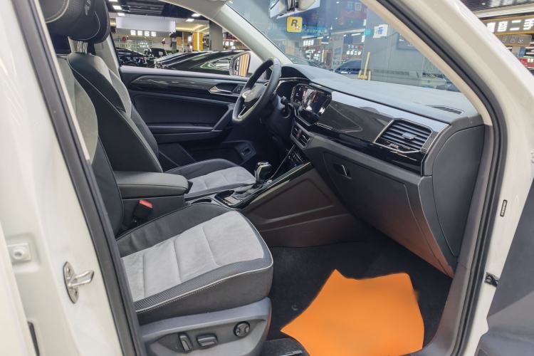 Used Volkswagen Tayron X 2020 330TSI Two-Wheel Drive Luxury Smart Connectivity Version
