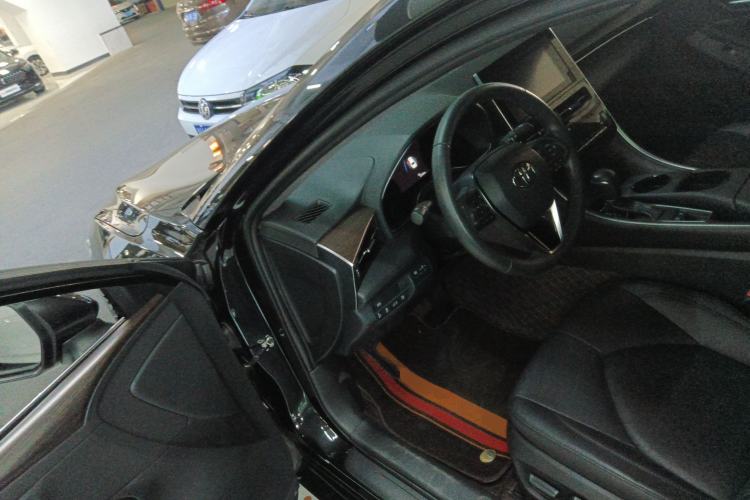 Used Toyota Avalon 2023 2.0L Premium Edition
