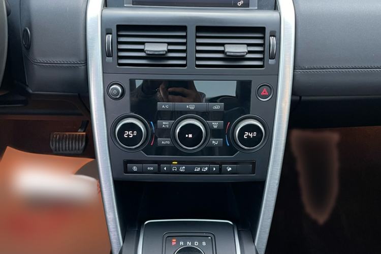 Used Land Rover Discovery Sport 2019 240 PS SE Version China VI Standard