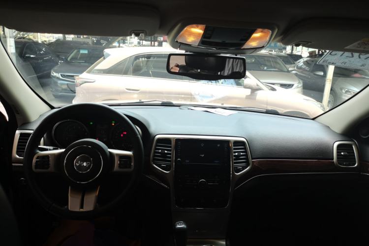 Used  Grand Cherokee 2013 3.6L Comfort Navigation Edition
