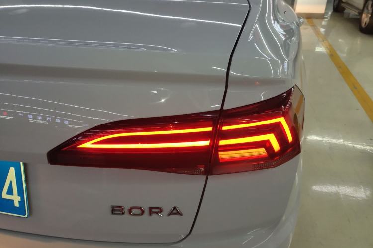 Used Volkswagen Bora 2021 1.5L Automatic Elite Smart Connect Edition
