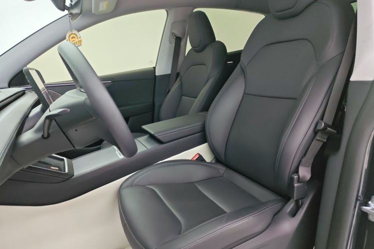 Used Tesla Model Y 2025 Long-Range All-Wheel Drive First Edition
