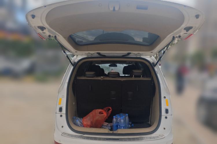 Used Baojun 730 2017 1.5T Manual Prestige Version 7 Seats
