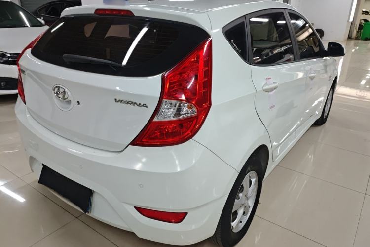 Used Hyundai Verna Ray 2016 1.4L Automatic Leading-Edge GLX