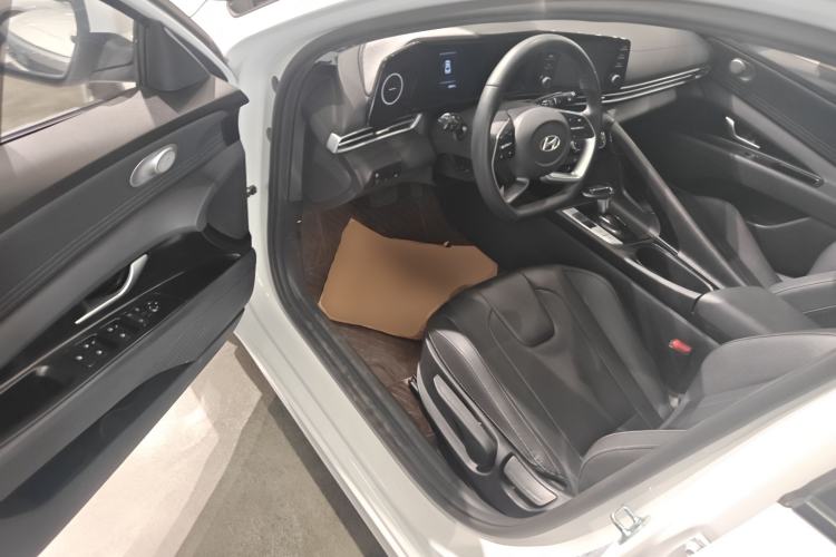 Used Hyundai Elantra 2023 1.5L CVT GLX Elite Edition