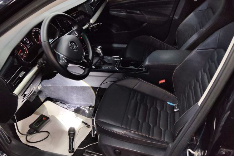 Used Volkswagen Passat 2020 330TSI Elite Edition China VI
