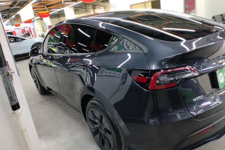 Used Tesla Model Y 2024 Rear-Wheel-Drive Version
