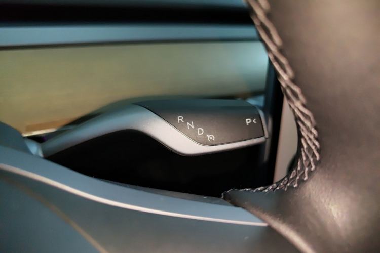 Used Tesla Model Y 2022 Long-Range All-Wheel-Drive Version
