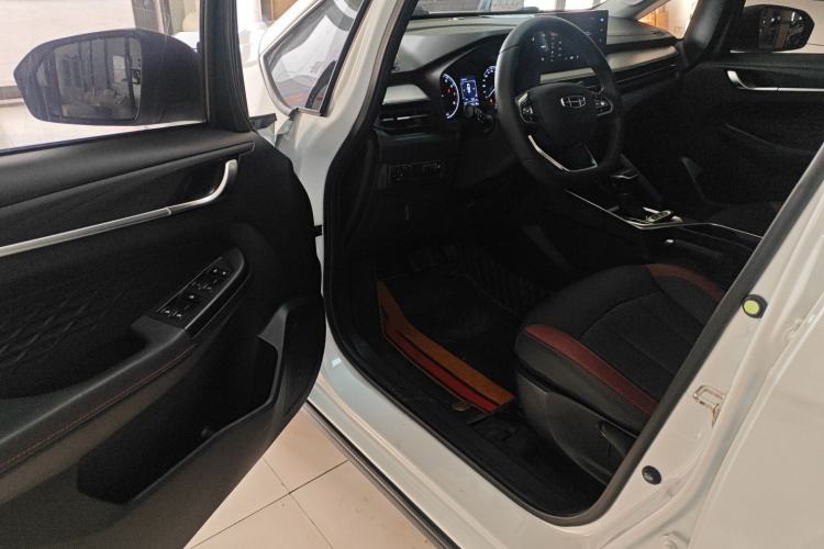 Used Geely Auto Vision X3 2021 PRO 1.5L CVT Deluxe Model
