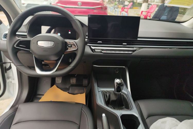 Used Geely Auto Emgrand 2026 Model 4th Generation 4 Millionth Anniversary Edition 1.5L Manual Overdrive Edition
