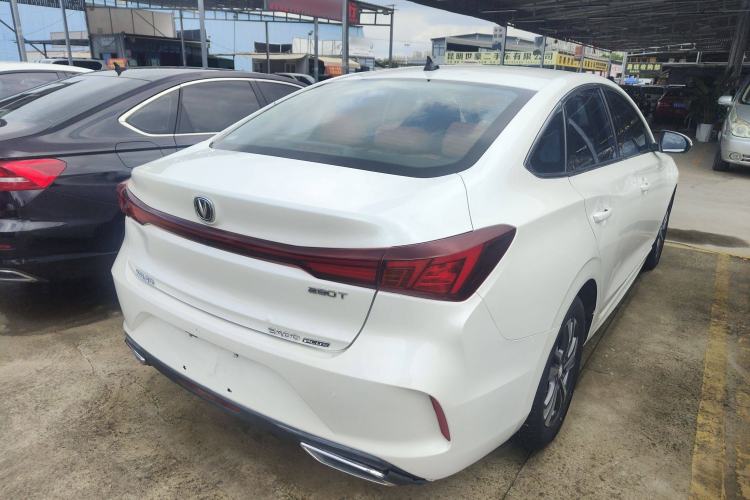 Used Changan Eado 2023 Changan Edition PLUS Blue Whale NE 1.4T GDI DCT Prestige Version
