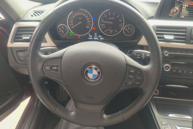 Used BMW 3 Series 2015 320i Luxury Line Stylish Edition
