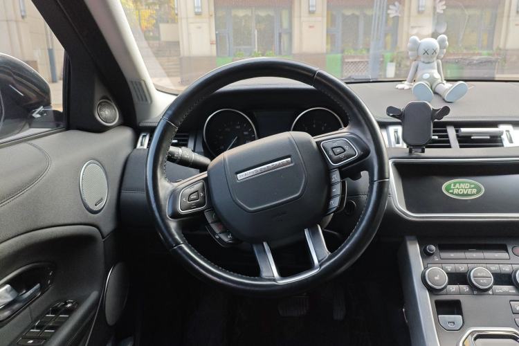 Used Land Rover Range Rover Evoque 2018 240 PS SE Smart Brilliance Edition