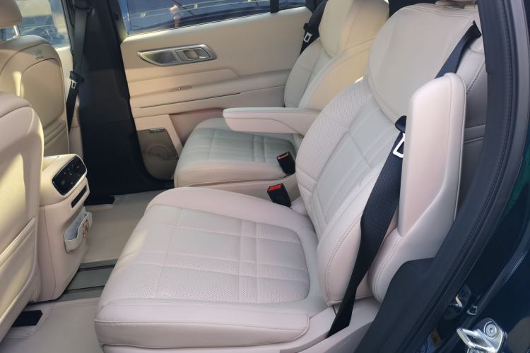 Used  S09 2025 Rear-Drive Ultra
