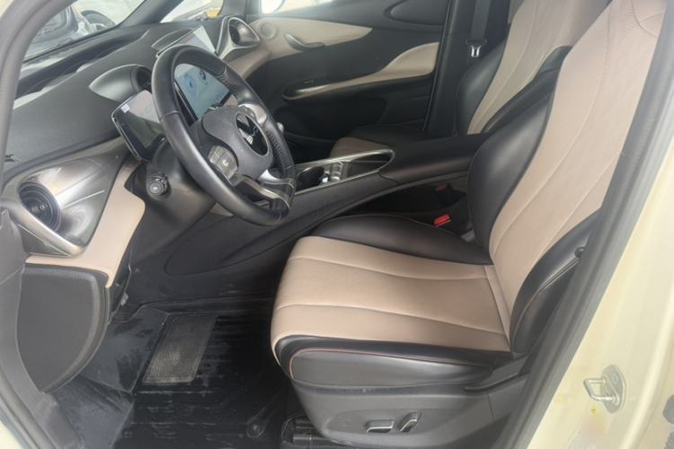 Used BYD Dolphin 2023 420 km Free Version
