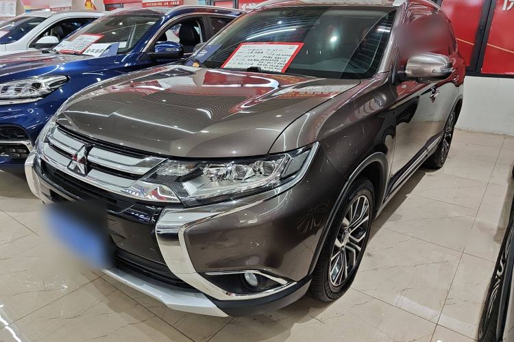 Used Mitsubishi Outlander 2018 2.4L 4x4 Elite Edition 5 Seats

