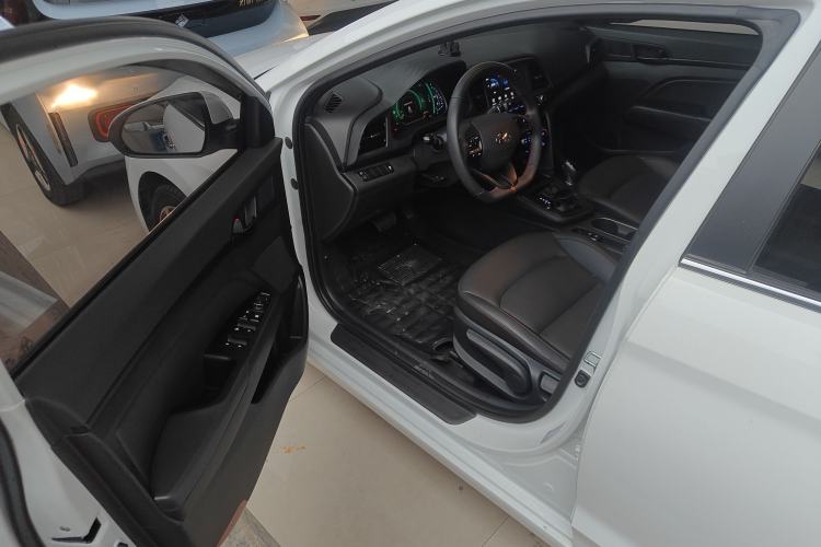Used Hyundai Elantra 2020 1.4T Dual-Clutch Xuan Dong · Dynamic Version

