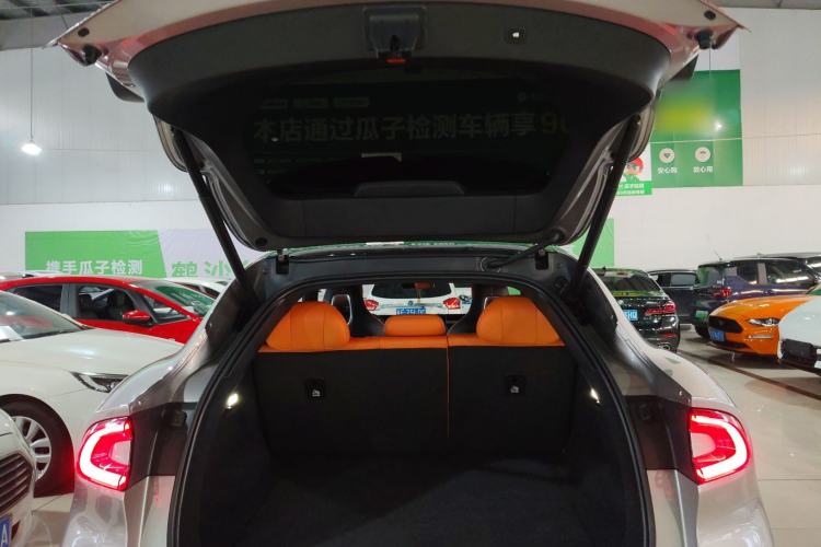 Used  YU7 2025 Ultra-Long Range High-Performance All-Wheel-Drive Max Edition
