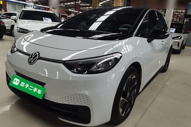 Used Volkswagen ID.3 2025 Smart Model Outstanding Oxygen Edition