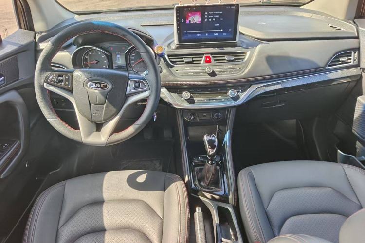 Used  Refine S3 2017 1.5L Manual Luxury Smart Model
