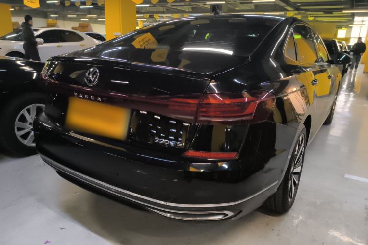 Used Volkswagen Passat 2023 330TSI Luxury Edition