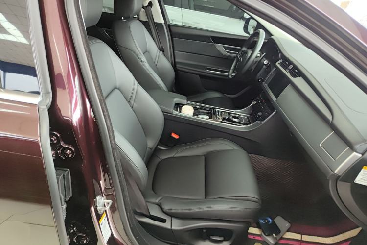 Used Jaguar XFL 2019 XFL 2.0T 200PS Two-Wheel-Drive Luxury Edition
