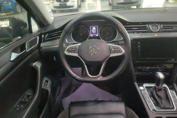 Used Volkswagen Magotan 2020 330TSI DSG Leading Model
