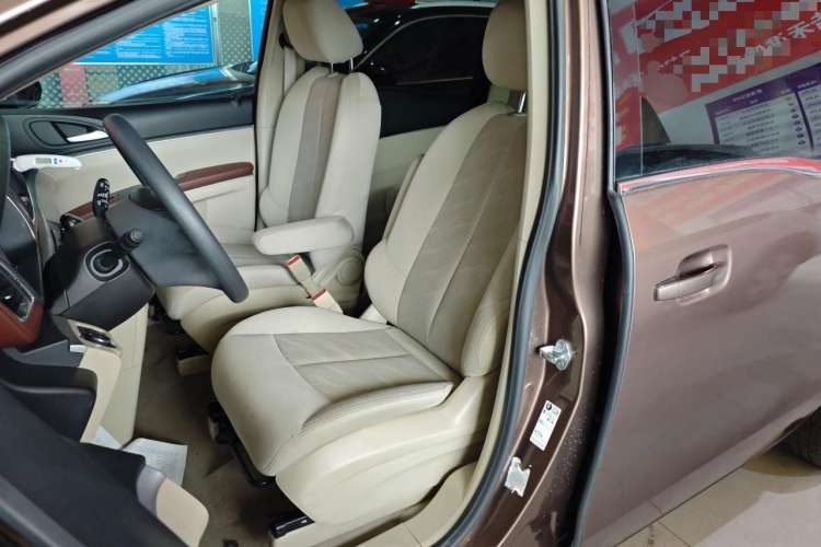 Used Buick GL8 2018 28T Comfort Model China VI Standard
