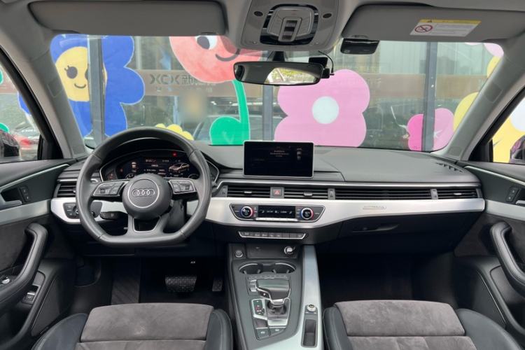 Used Audi A4L 2018 30th Anniversary Edition 45 TFSI quattro Sport model