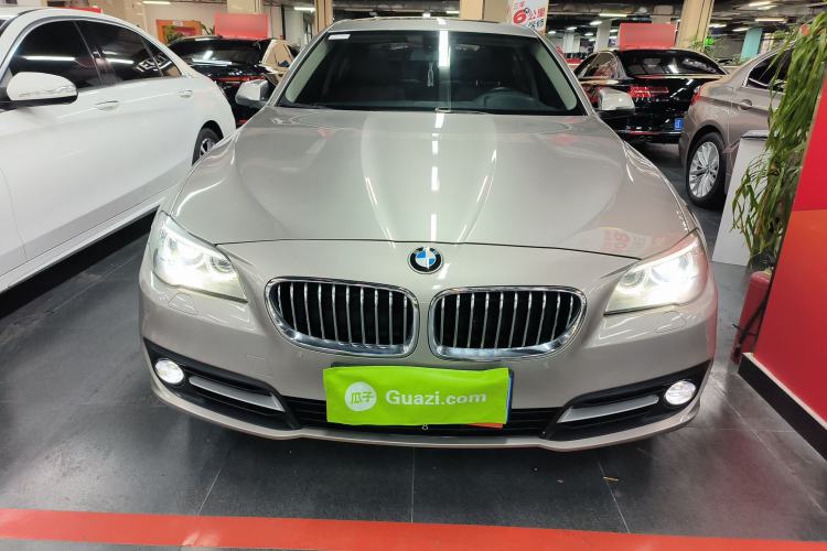 Used BMW 5 Series 2014 520Li Elegant Model
