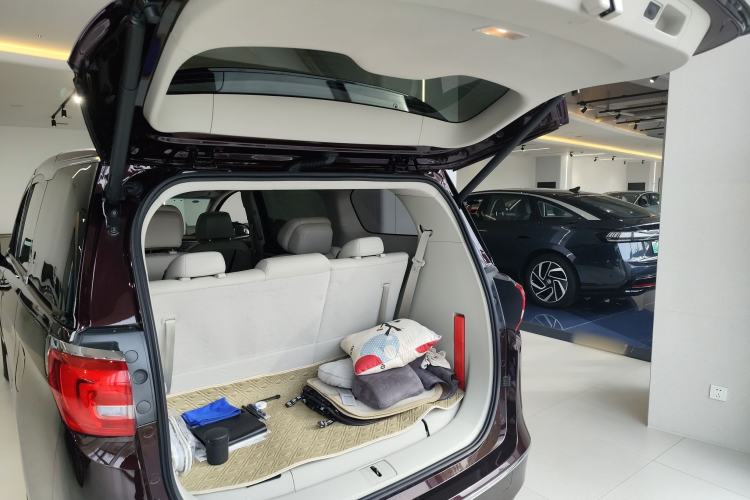 Used Buick GL8 2018 28T Avenir Avia China VI Standard
