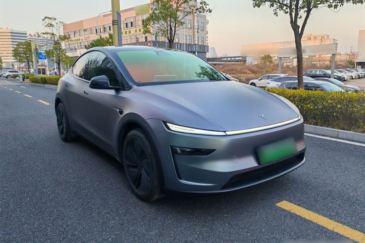 Used Tesla Model Y 2025 Long-Range All-Wheel Drive First Edition