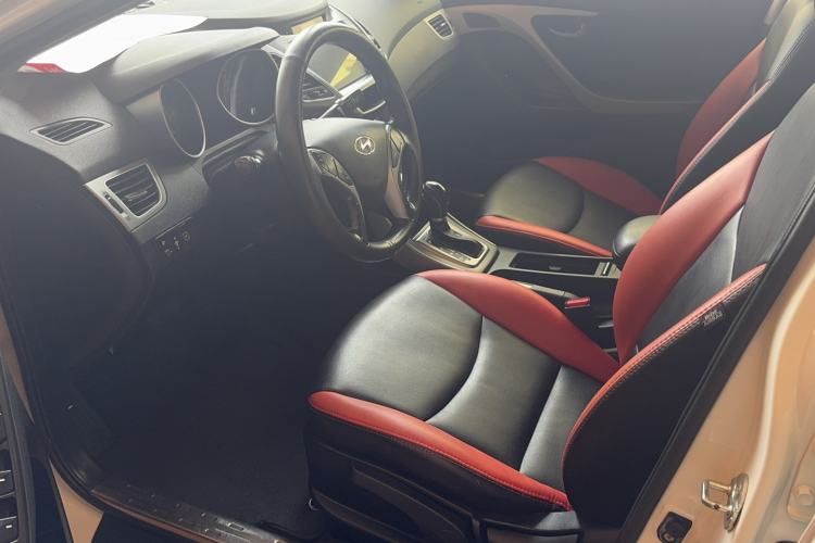 Used Hyundai Elantra 2016 1.6L Automatic Smart Version