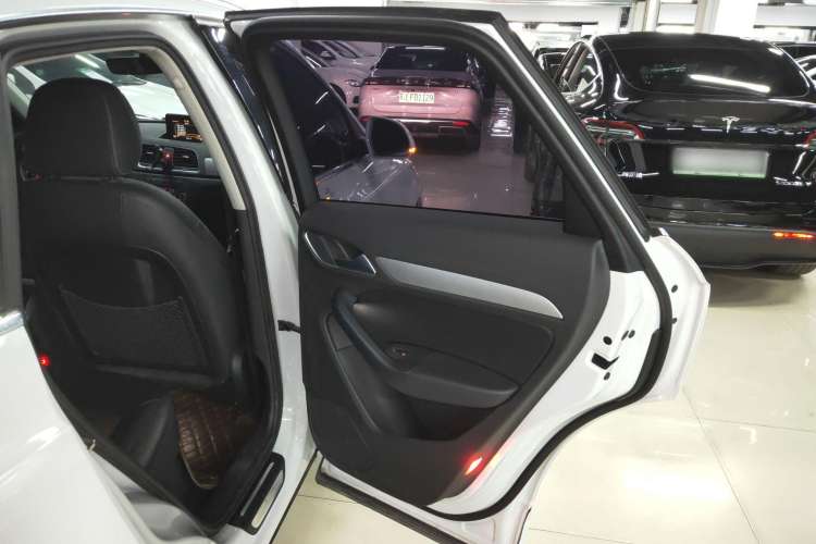 Used Audi Q3 2017 30 TFSI Fashion Model
