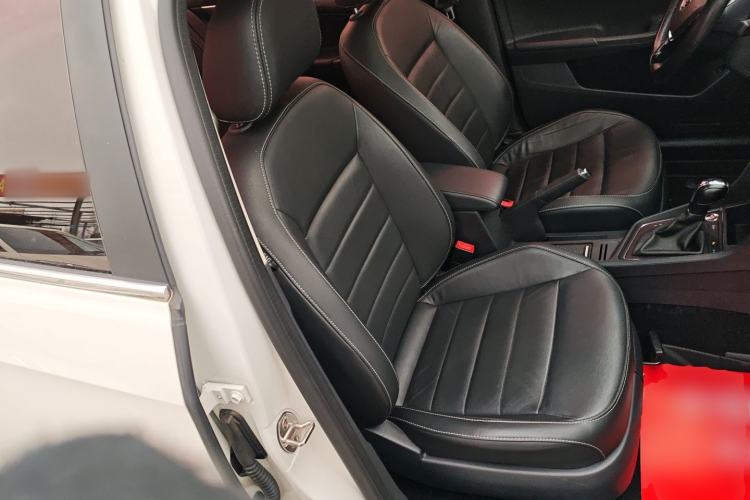 Used Volkswagen Lavida 2017 1.6L Automatic Comfort Edition
