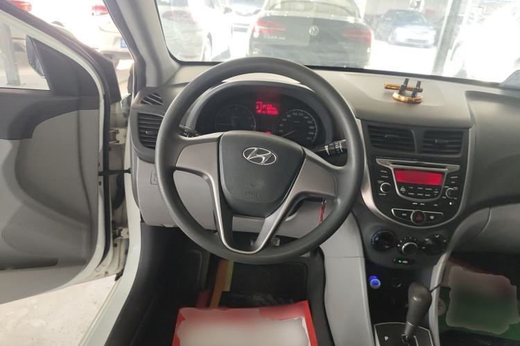 Used Hyundai Verna 2014 1.4L Automatic Smart GLS
