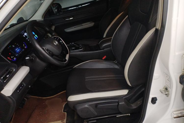 Used Dongfeng Aeolus E70 2023 500 Smart Edition Lithium Iron Phosphate 48.6 kWh 120 kW
