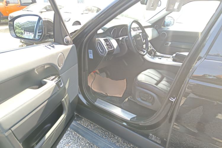 Used Land Rover Range Rover Sport 2014 3.0 SC V6 HSE
