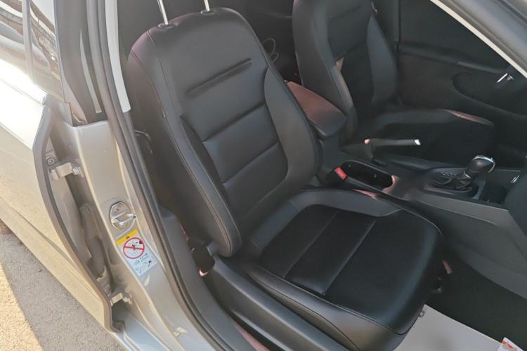 Used Volkswagen Sagitar 2014 Revised Version 1.4TSI Automatic Luxury Edition
