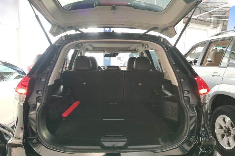 Used Nissan X-Trail 2019 2.0L CVT Smart Connect Comfort Edition 2WD
