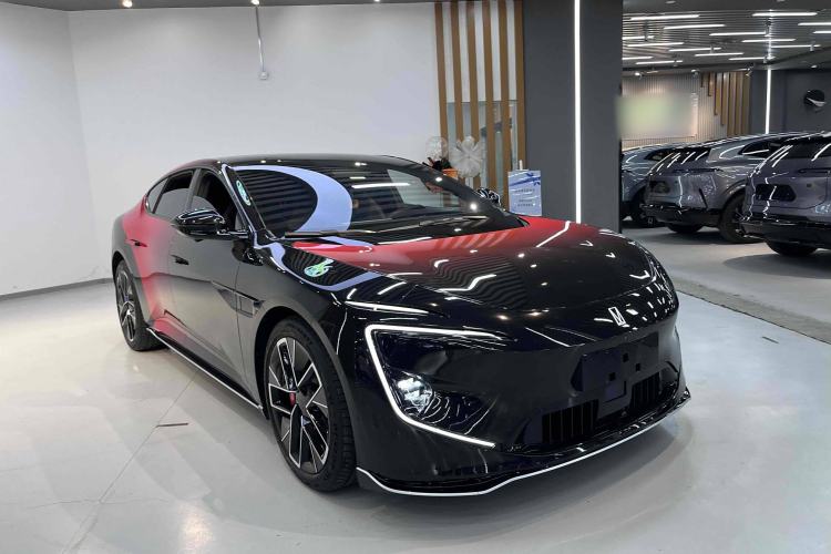 Used  12 2024 Updated Version 700 Three-Laser Rear-Wheel Drive Luxury Edition
