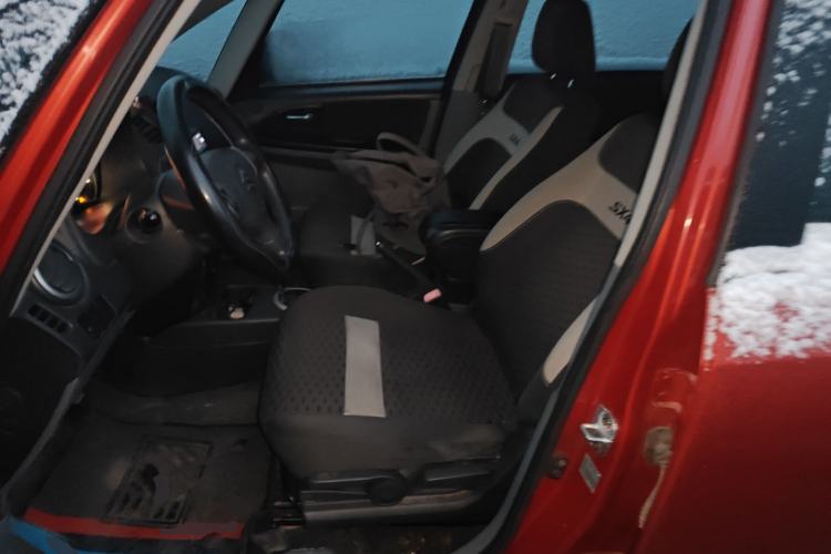 Used Suzuki SX4 2011 Revised 1.6L Automatic Dynamic Version