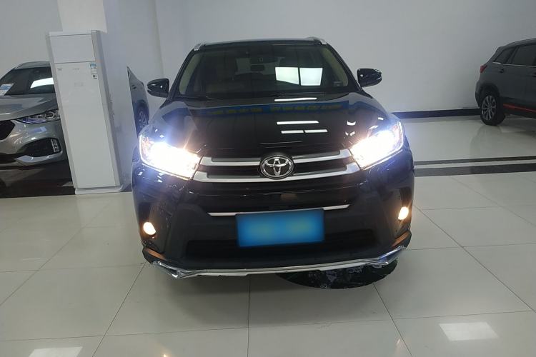 Used Toyota Highlander 2018 2.0T Four-Wheel Drive Elite Edition 7 Seats China VI Standard
